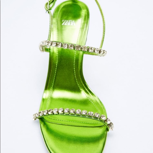 Metallic heeled green sandals - Picture 3 of 5